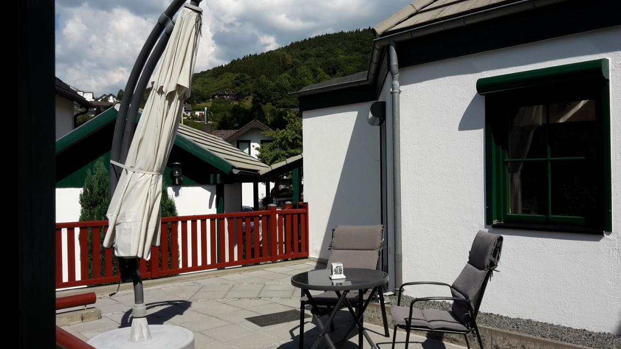 VivaNatura Eifelferienhaus Einruhr Exterior foto